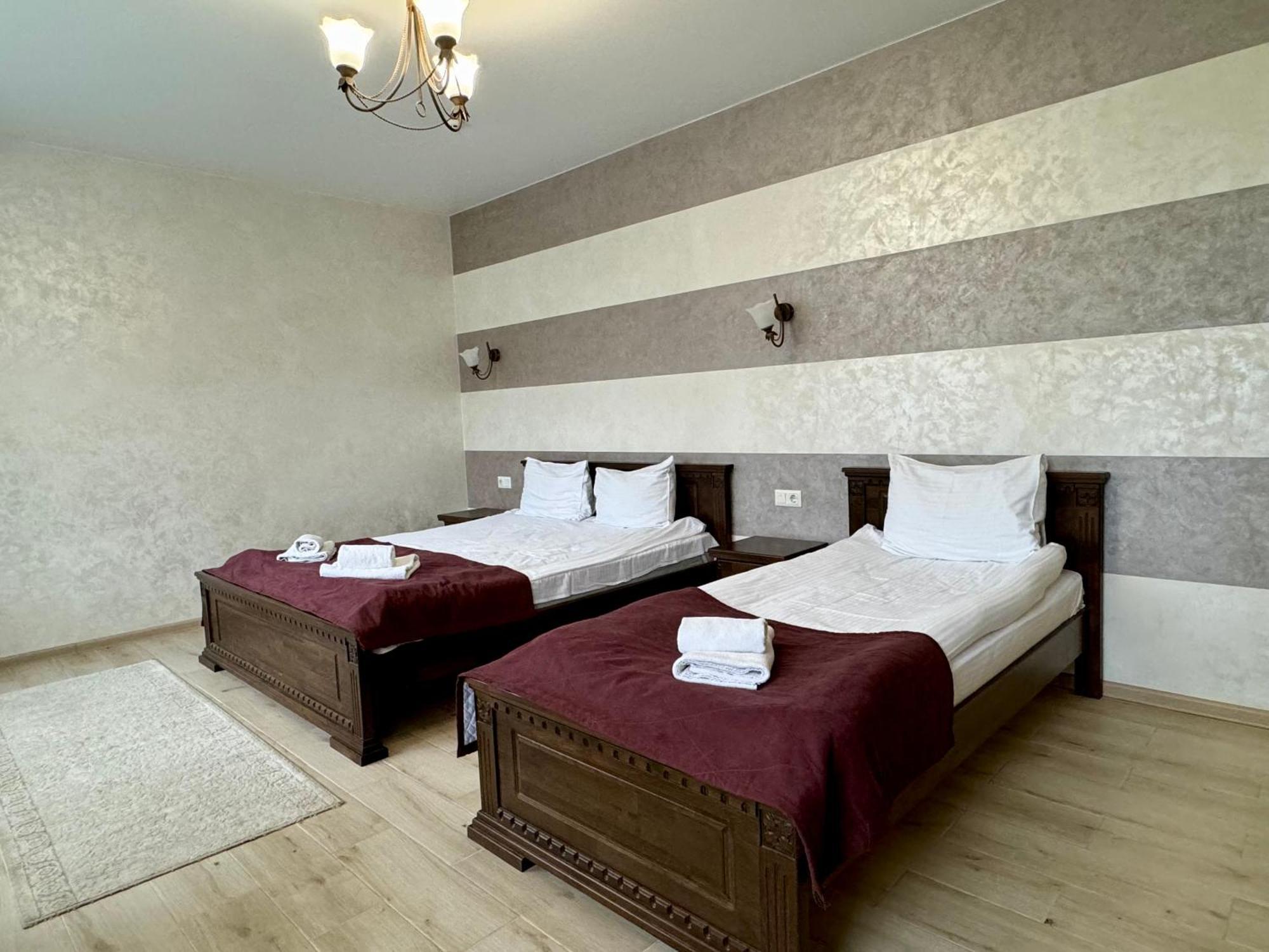 Gold Palace Wellness & Spa Bukovel Exteriör bild