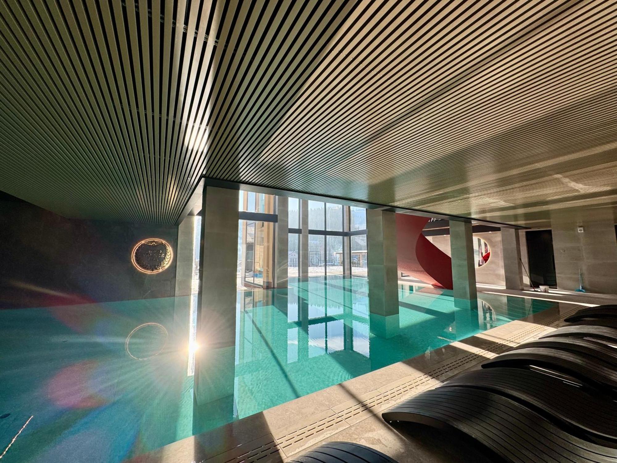 Gold Palace Wellness & Spa Bukovel Exteriör bild