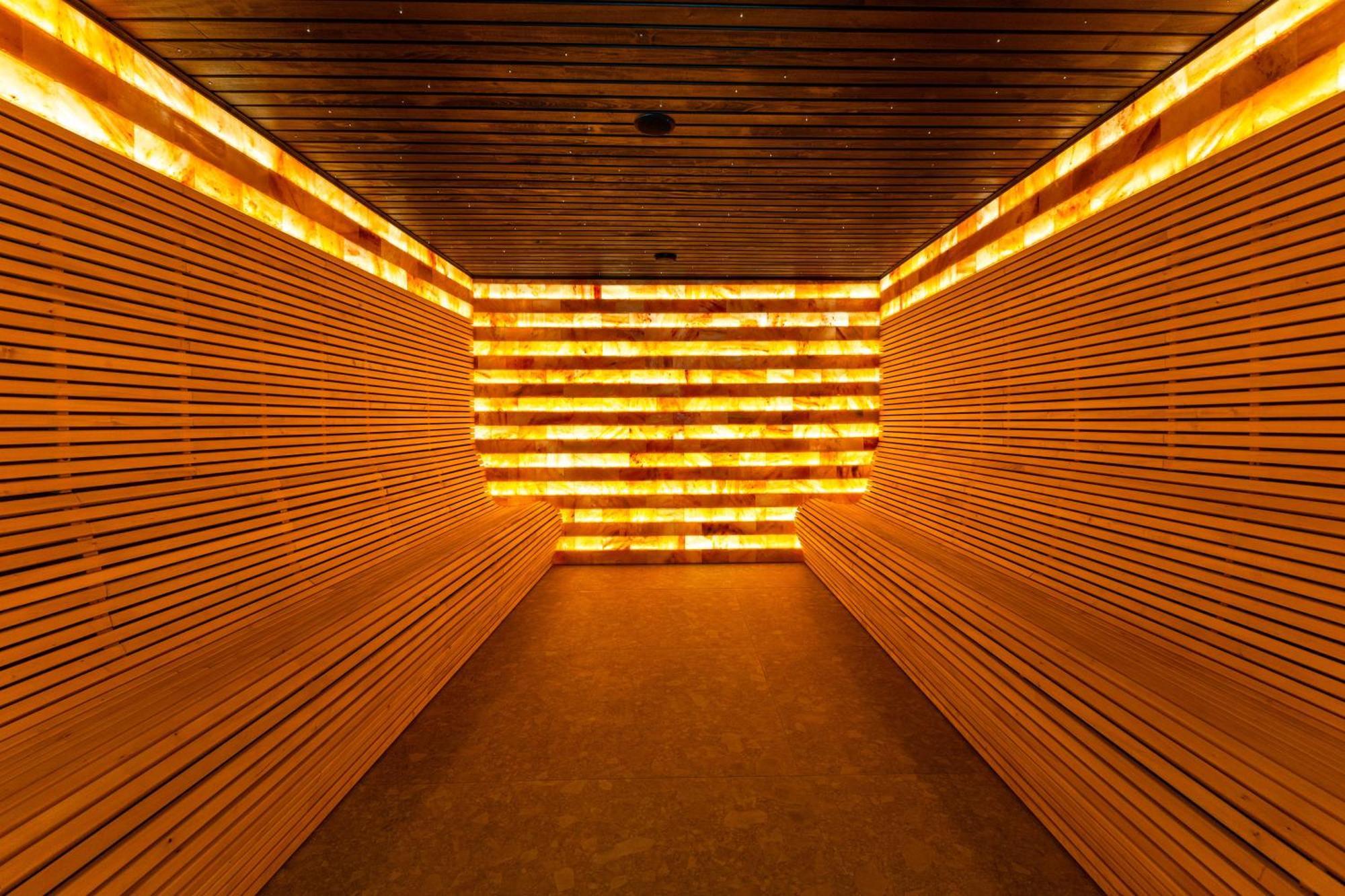Gold Palace Wellness & Spa Bukovel Exteriör bild