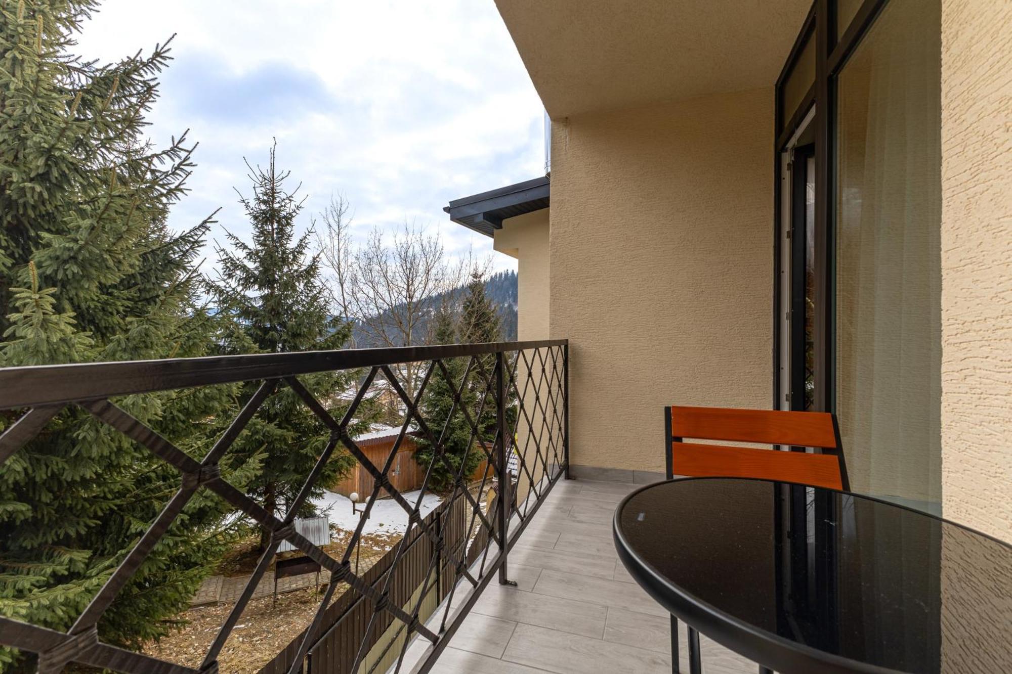 Gold Palace Wellness & Spa Bukovel Exteriör bild